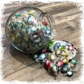 Konfirmandbolsjer i glas