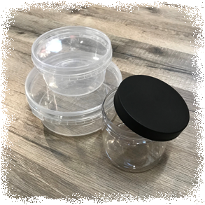 Plastbøtter og -poser