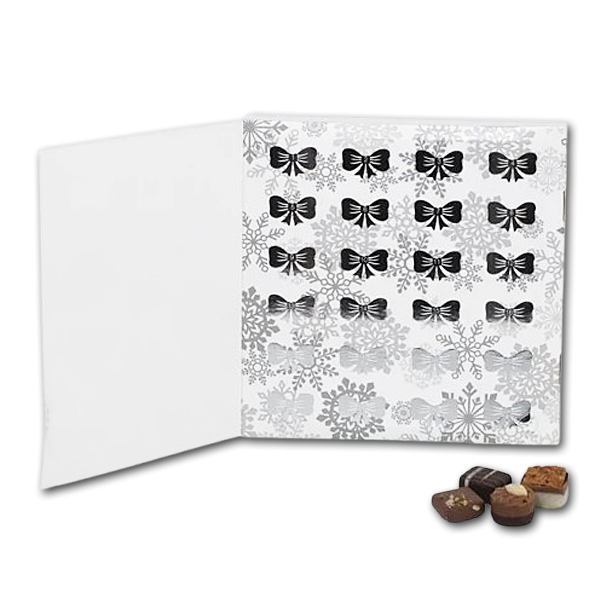 Julekalender i hvid/slv med fyldt chokolade