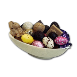 H�ndlavet luksus P�ske�g<br />Hvid chokolade med lakrids