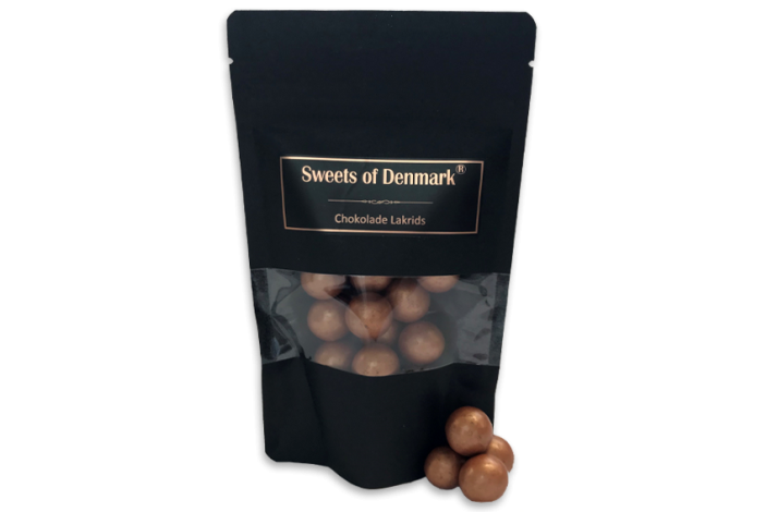 Bronze Choko-Lakrids i pose