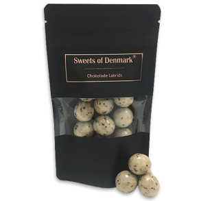 Sweets of Denmark Cappuccino Choko-Lakrids i pose