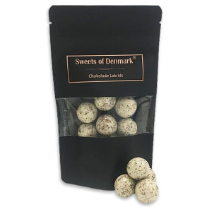 Sweets of Denmark Marmor Choko-Lakrids i pose
