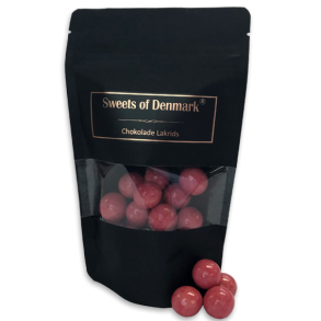 Sweets of Denmark Hindbr Choko-Lakrids i pose
